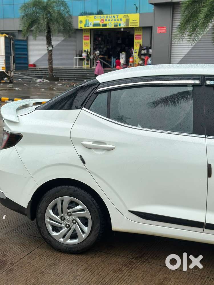 Hyundai Aura 2021 Km Driven