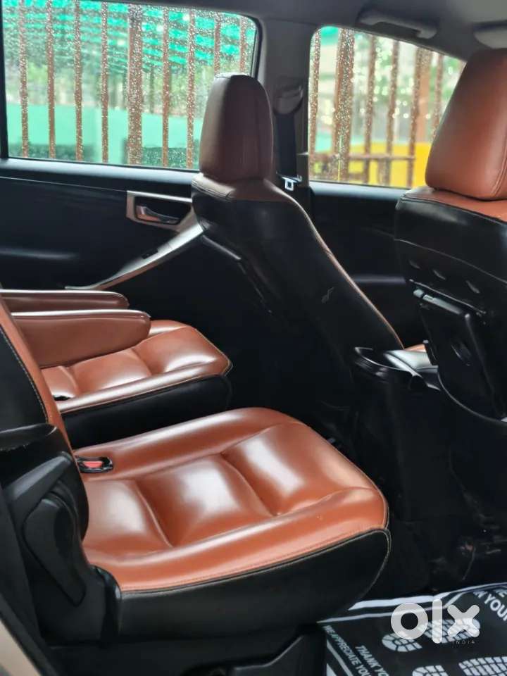 Toyota Innova Crysta 2.4 V 7 Str, 2017, Diesel