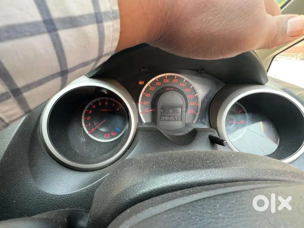 Honda Jazz 2010 Petrol 95000 Km Driven