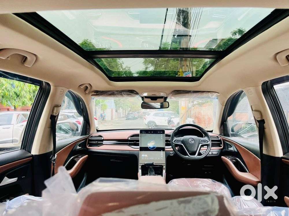 Mg Hector Plus Savvy Pro 1.5 Turbo Petrol Cvt 7 Str, 2024, Petrol