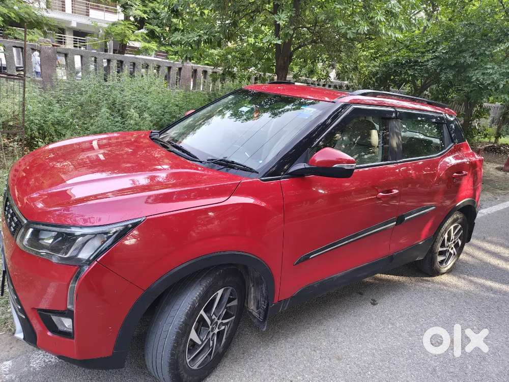 Mahindra Xuv300 Turbosport 2023 Petrol Well Maintained