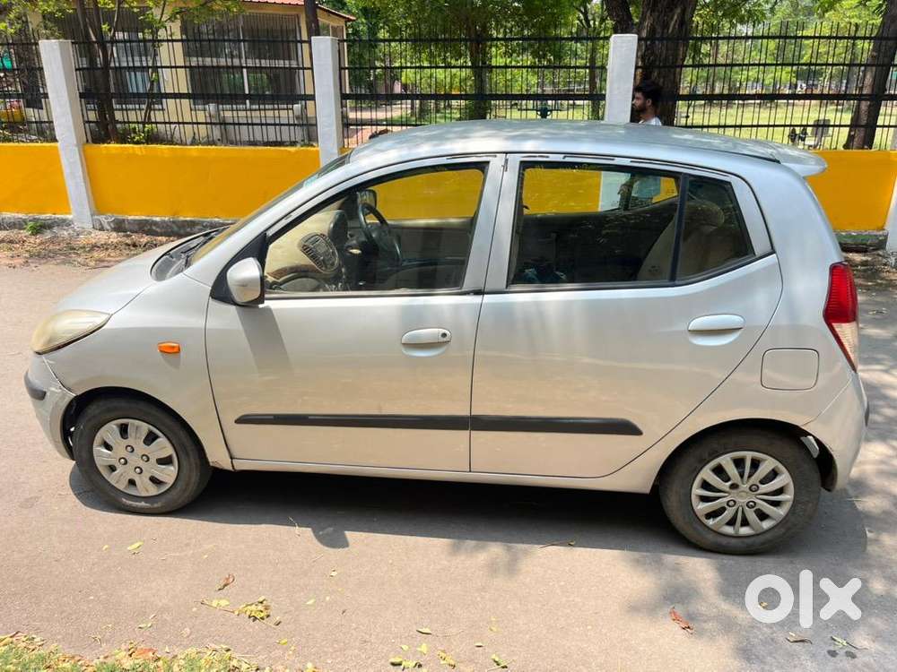 2009 Hyundai Manual Petrol 2nd Owner
