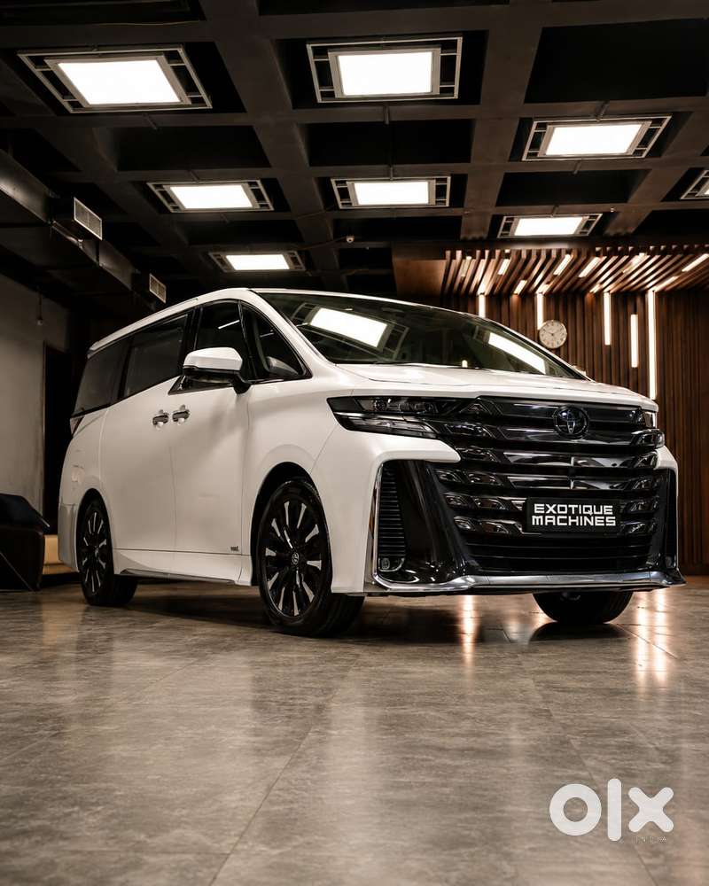 Toyota Vellfire Vip – Executive Lounge, 2024