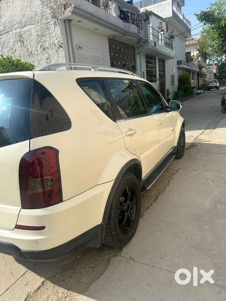 Mahindra Rexton Diesel 2013