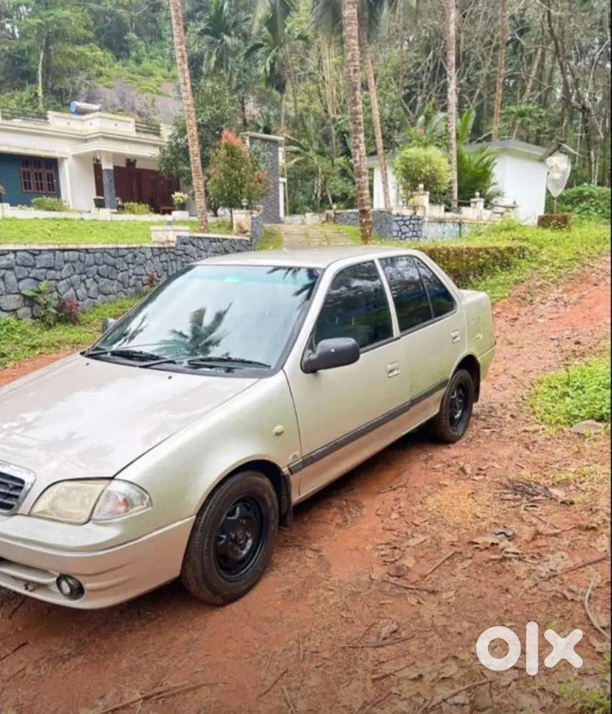 Maruti Suzuki Esteem 2005 Petrol