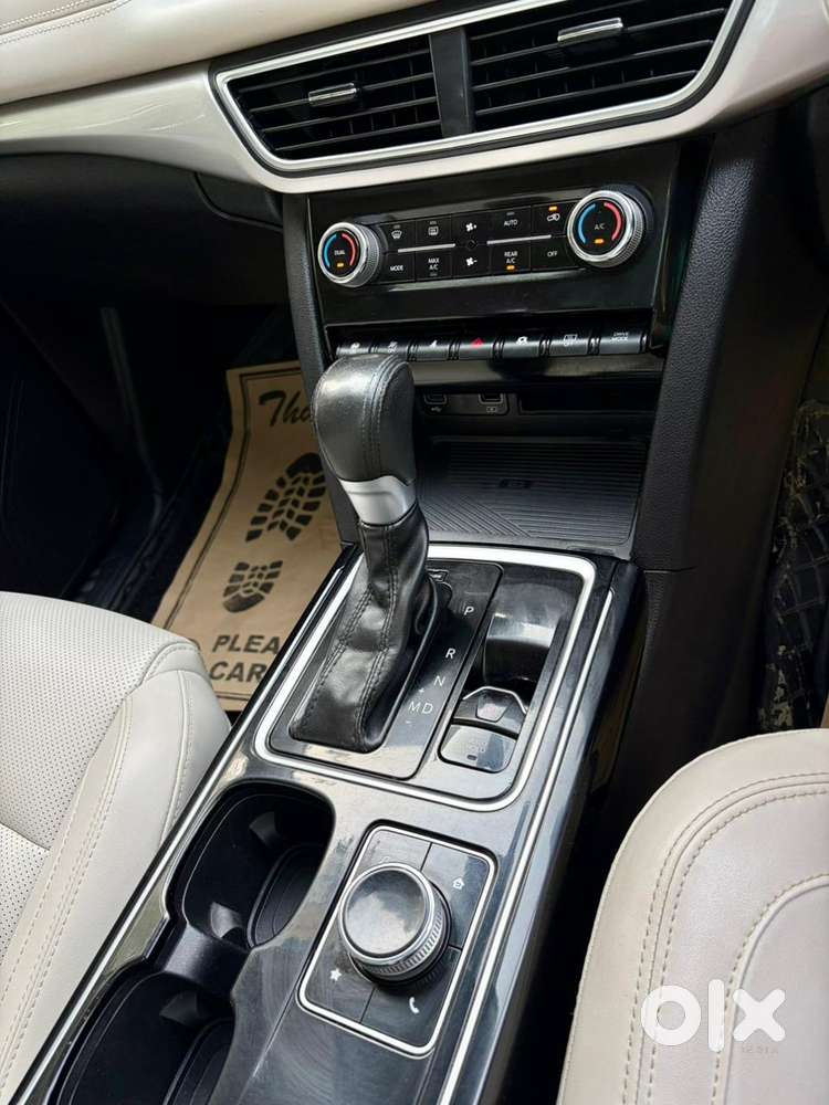 Mahindra Xuv700 2.2 Ax 7 Diesel At Luxury Pack Str, 2022, Diesel