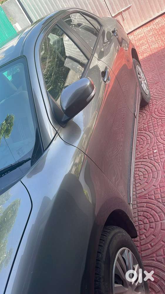 Maruti Suzuki Dzire Petrol 68000 Km Driven