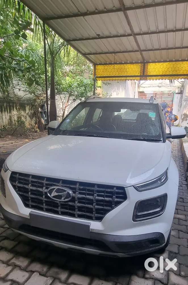 Hyundai Venue Petrol 2021
