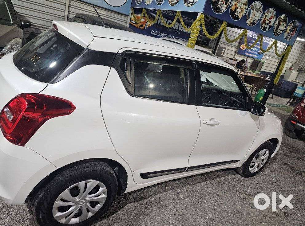 Maruti Suzuki Swift Vxi Optional, 2023, Petrol