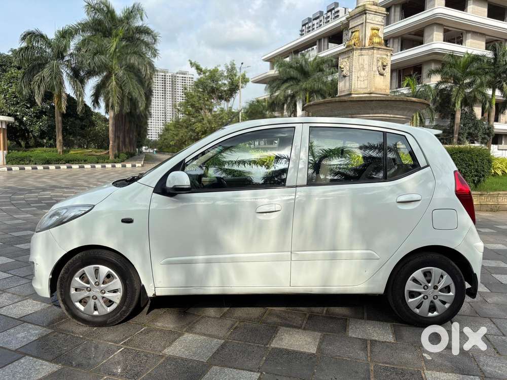 Hyundai I10 Asta Sunroof At, 2011, Petrol