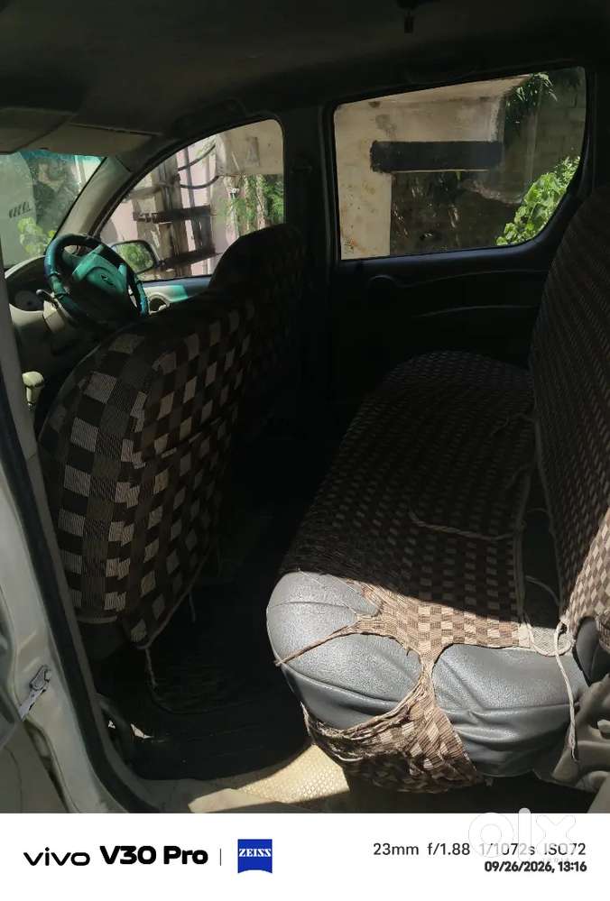 Mahindra Genio Diesel 2012