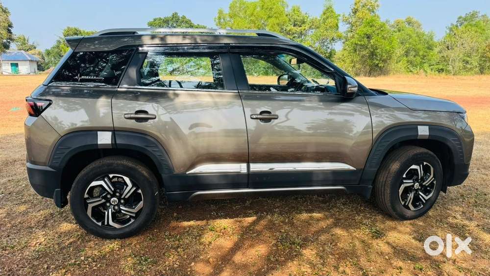 Maruti Suzuki Brezza 2024 Petrol Well Maintained