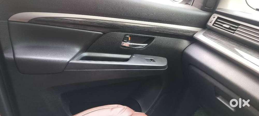 Maruti Suzuki Xl6 1.5 Zeta Mt, 2024, Petrol