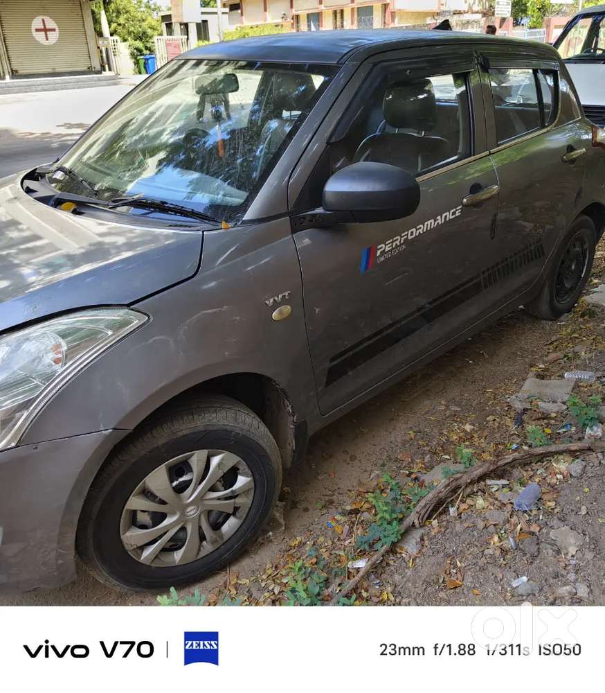 Maruti Suzuki Swift Lxi 2013