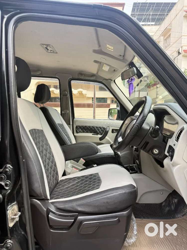 Mahindra Scorpio Classic 2015