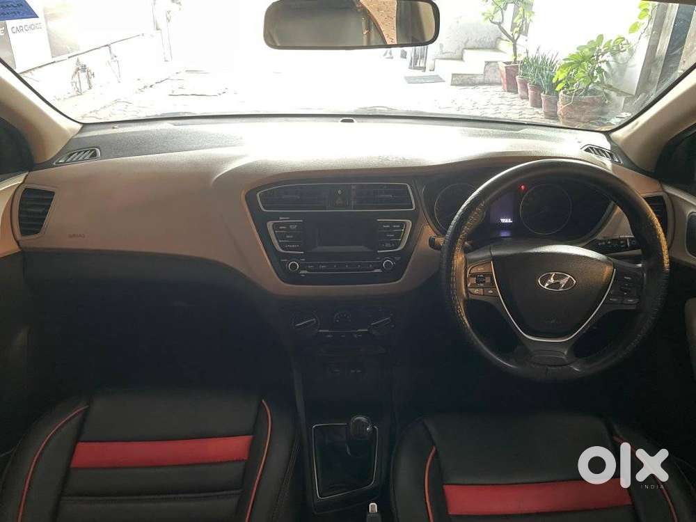 Hyundai Elite I20 Sportz (o) 1.2, 2018, Petrol
