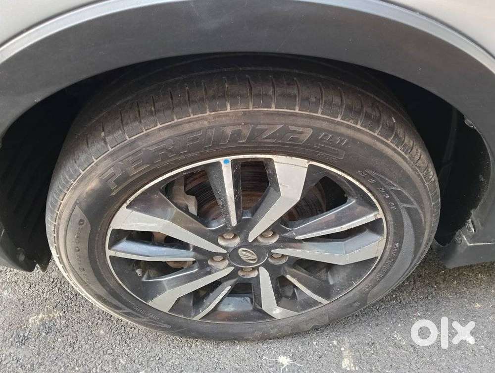 Mahindra Xuv300 W8 Option, 2020, Petrol