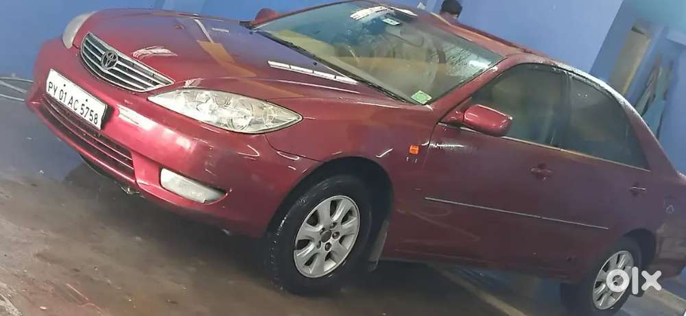 Toyota Camry 2006 Petrol Well Maintained.