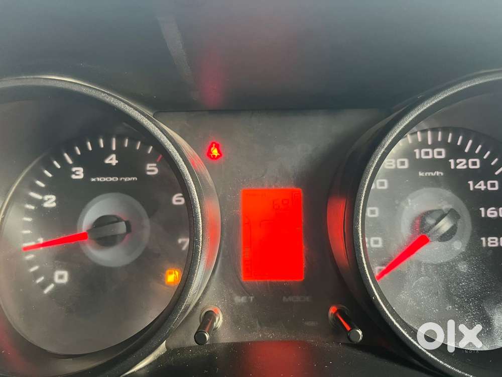 Mahindra Tuv 300 T6 Plus, 2018, Diesel