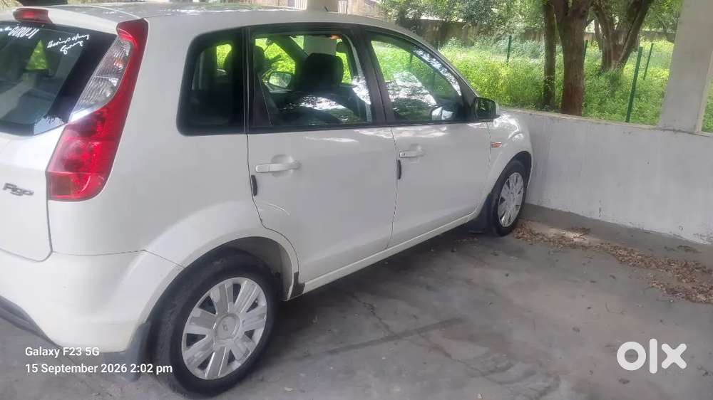 Ford Figo Zxi 1.2 Petrol 2012