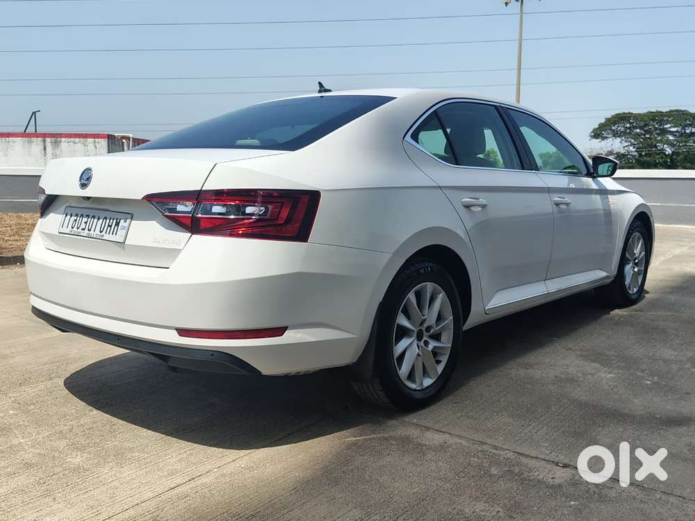 Skoda Superb Lk 1.8 Tsi At, 2018, Petrol