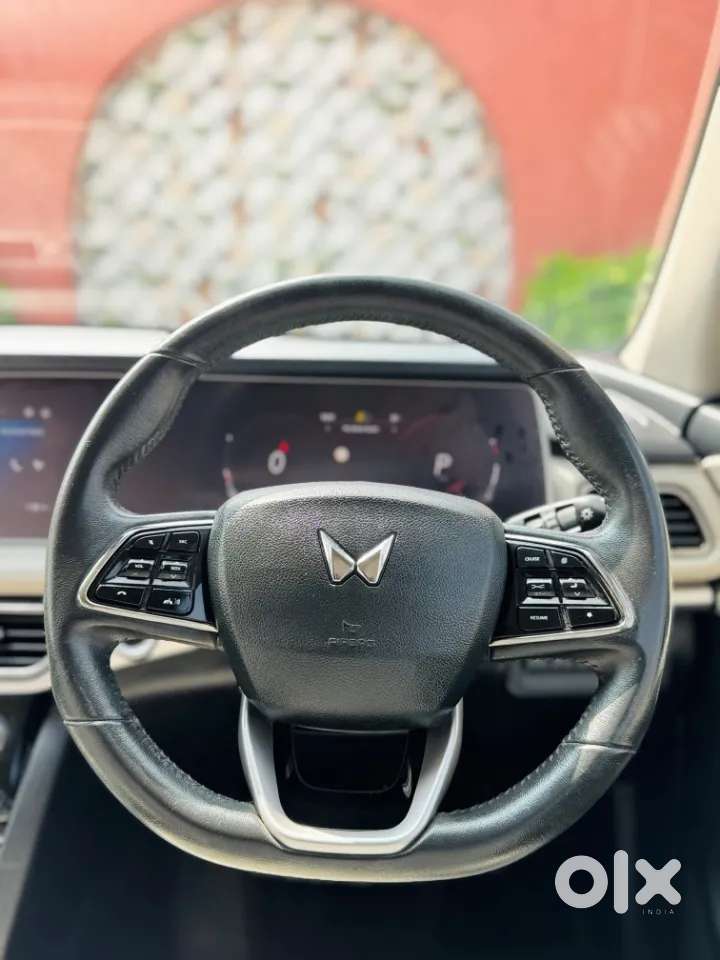Mahindra Xuv700, 2025, Diesel