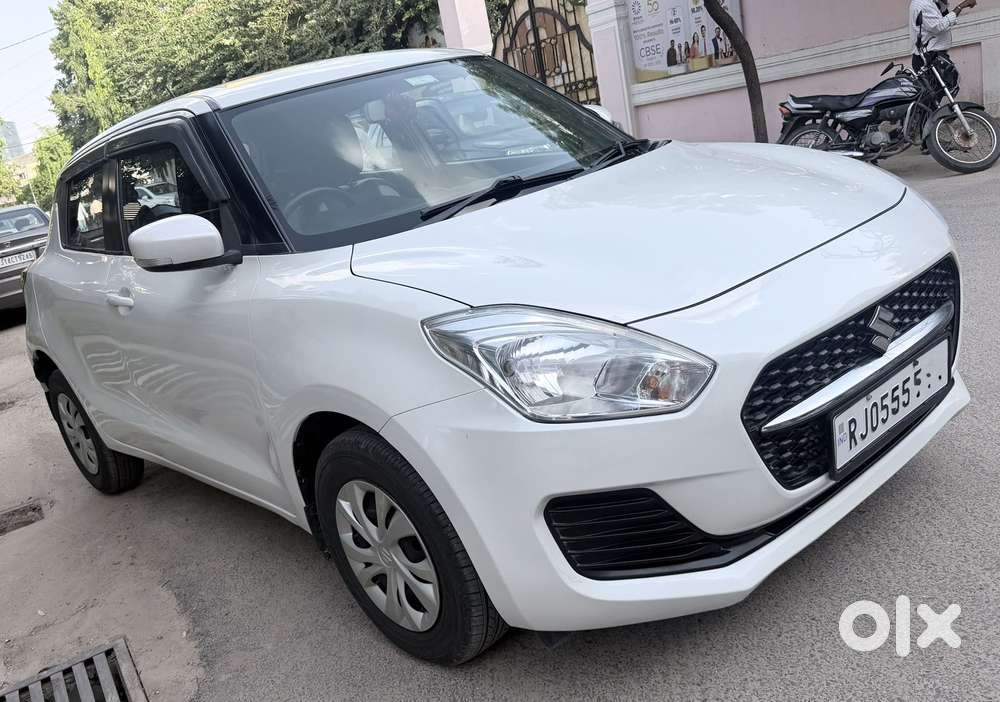 Maruti Suzuki Swift Vxi + Manual, 2021, Petrol