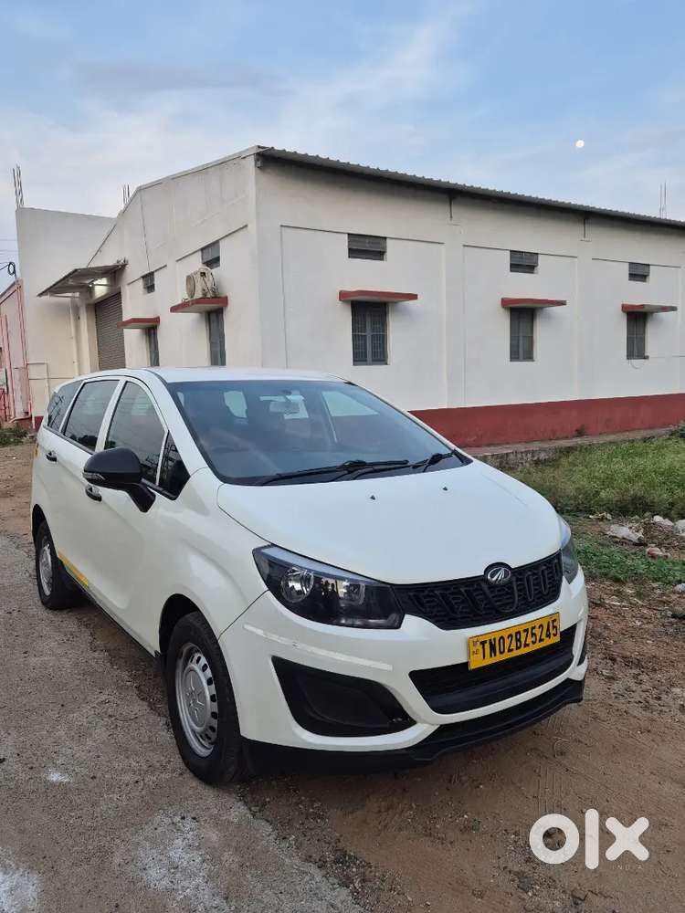 Mahindra Marazzo 2023 Diesel 77027 Km Driven