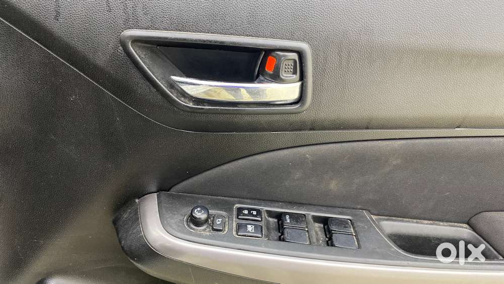 Maruti Suzuki Swift Amt Zxi, 2022, Petrol