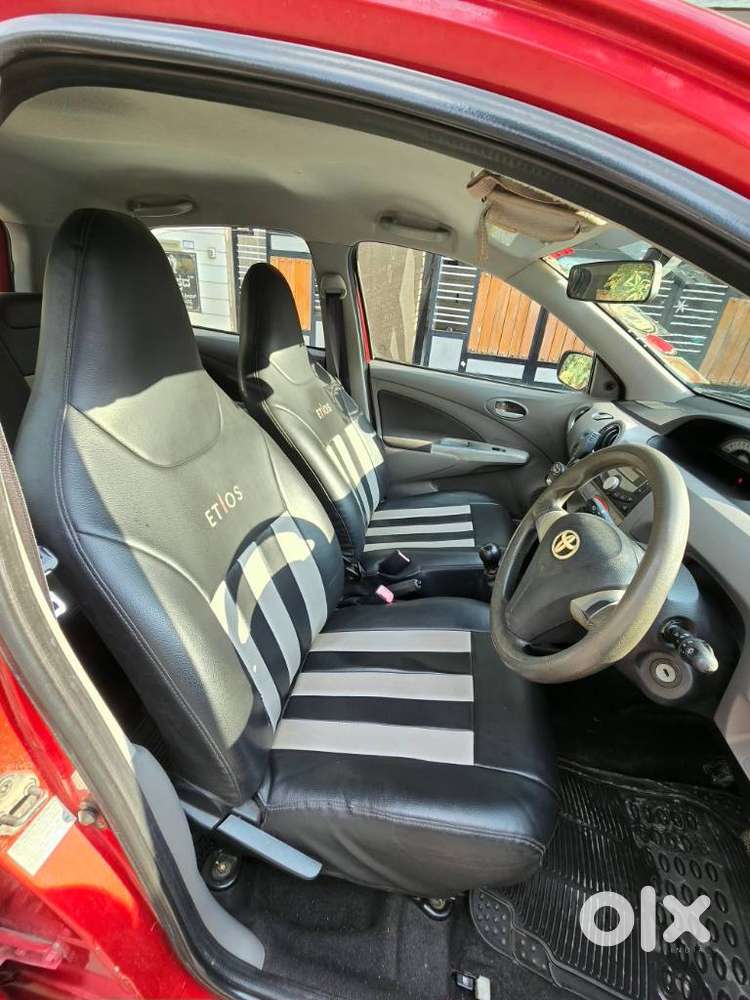 Toyota Etios Liva 2011-2012 Vx, 2011, Petrol