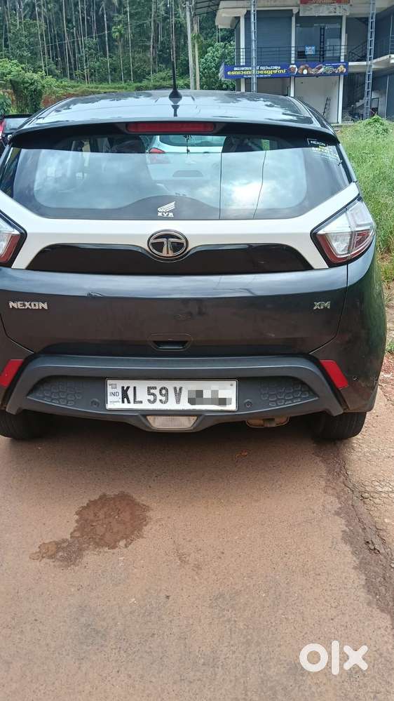Tata Nexon 1.2 Revotron Xm, 2019, Petrol