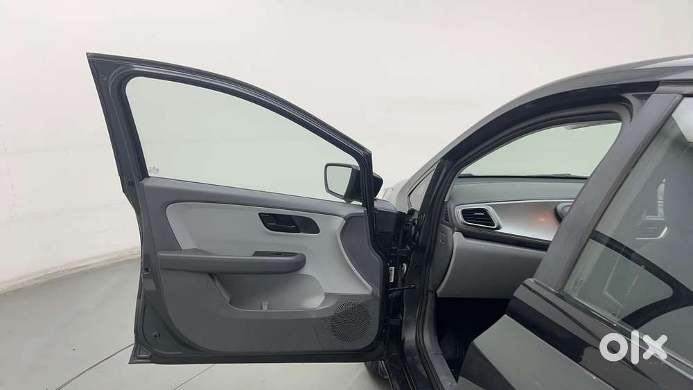 Tata Altroz 1.2 Xt, 2020, Petrol