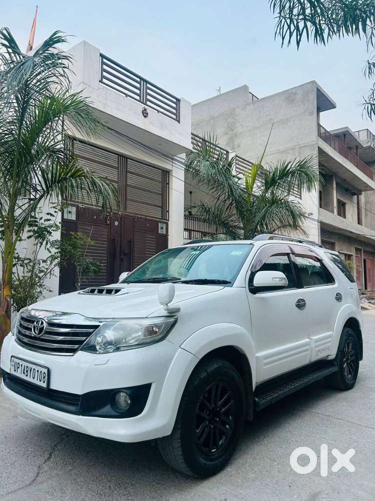 Toyota Fortuner 3.0 4x4 Manual, 2013, Diesel