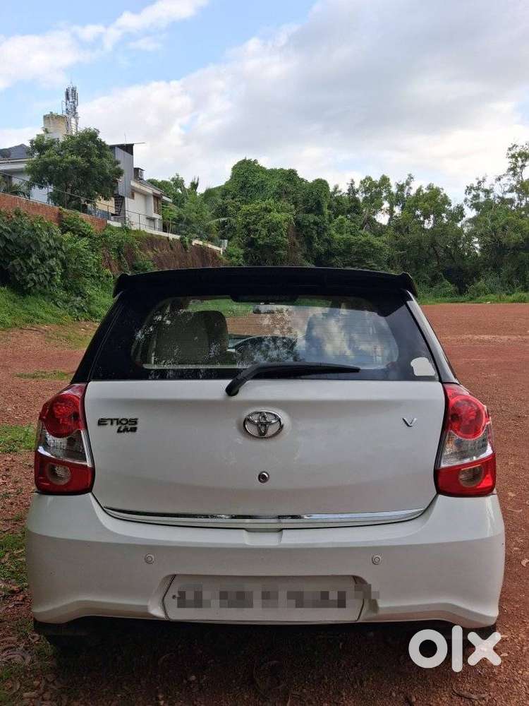 Toyota Etios Liva 1.2 V, 2018, Petrol