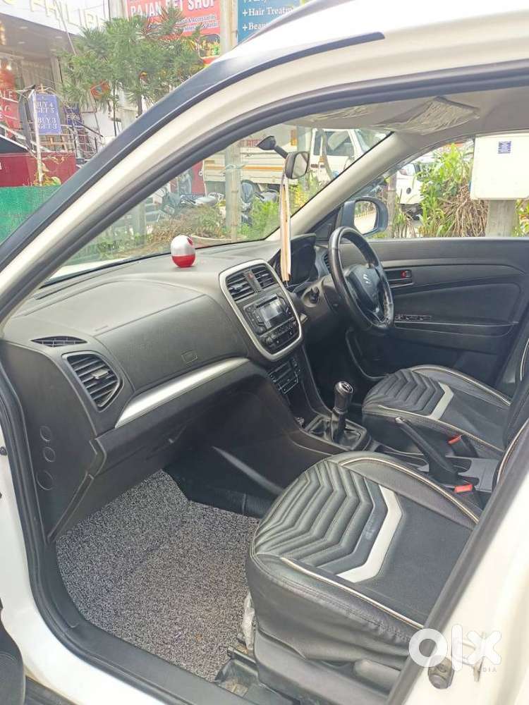 Maruti Suzuki Brezza 1.5 Vxi Smart Hybrid, 2022, Petrol
