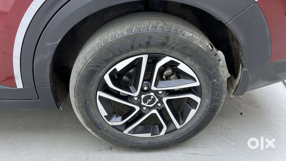 Kia Carens 1.4 Luxury Plus 6 Str, 2022, Petrol