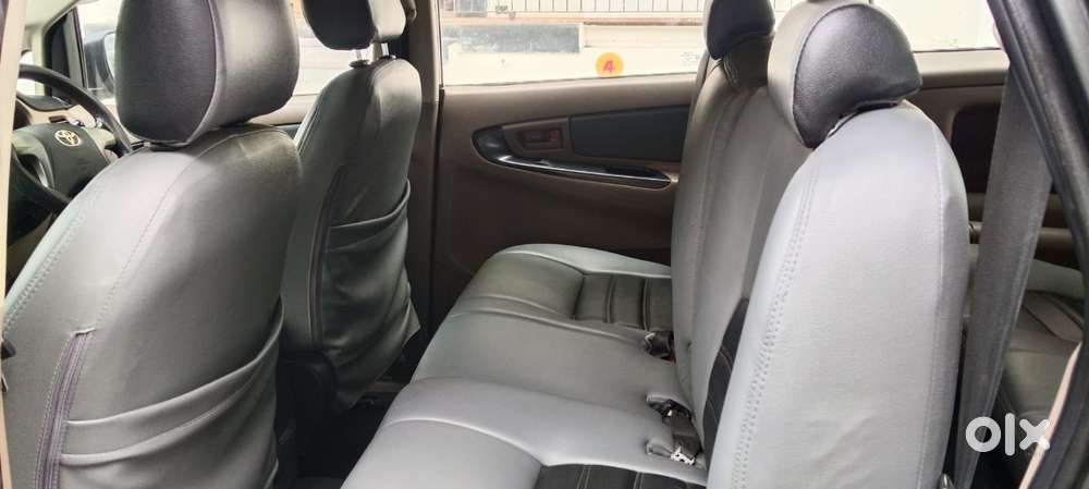 Toyota Innova 2.5 Gx (diesel) 8 Seater, 2015, Diesel
