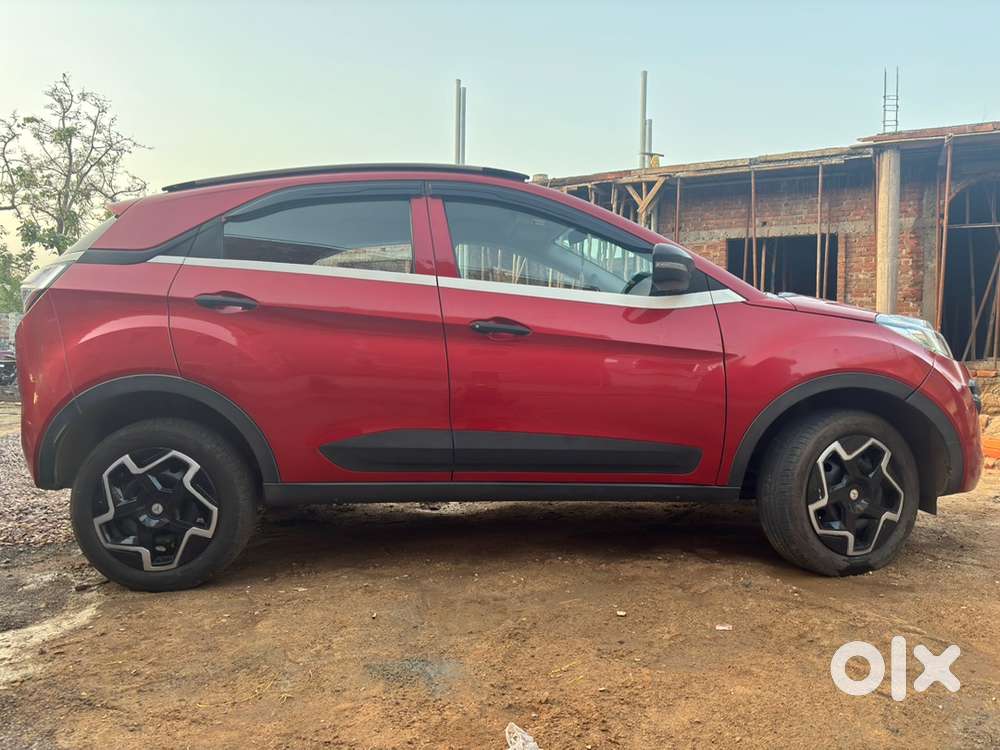 Tata Nexon Petrol 2018