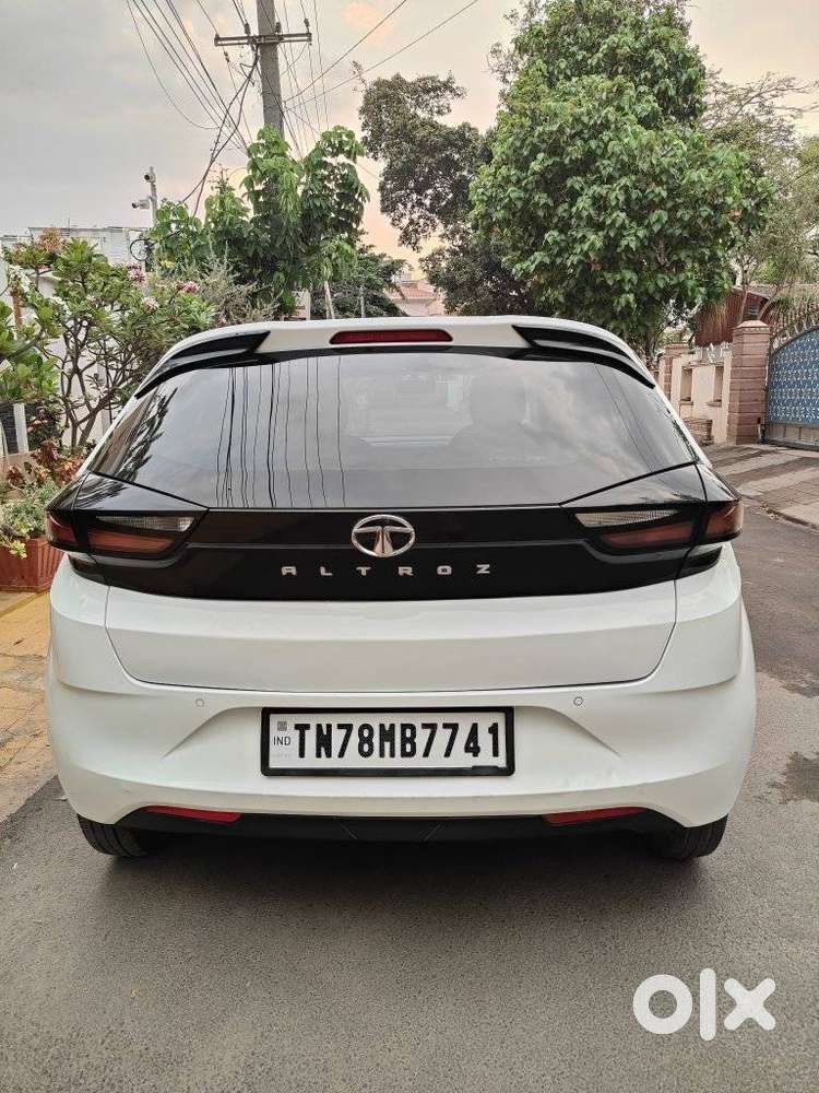 Tata Altroz 1.2 Xe, 2023, Petrol