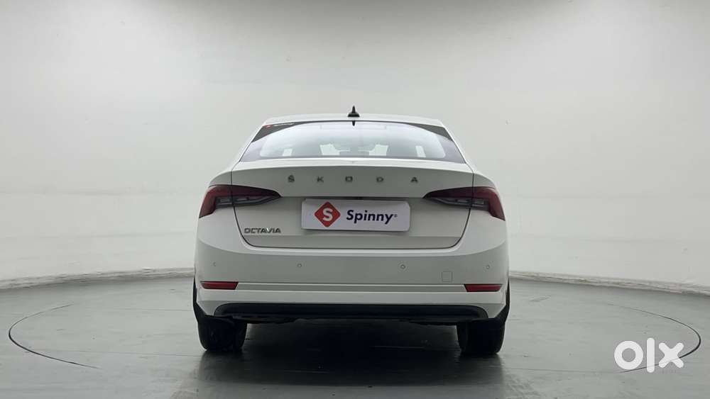 Skoda Octavia 2.0 L K Tsi At, 2021, Petrol