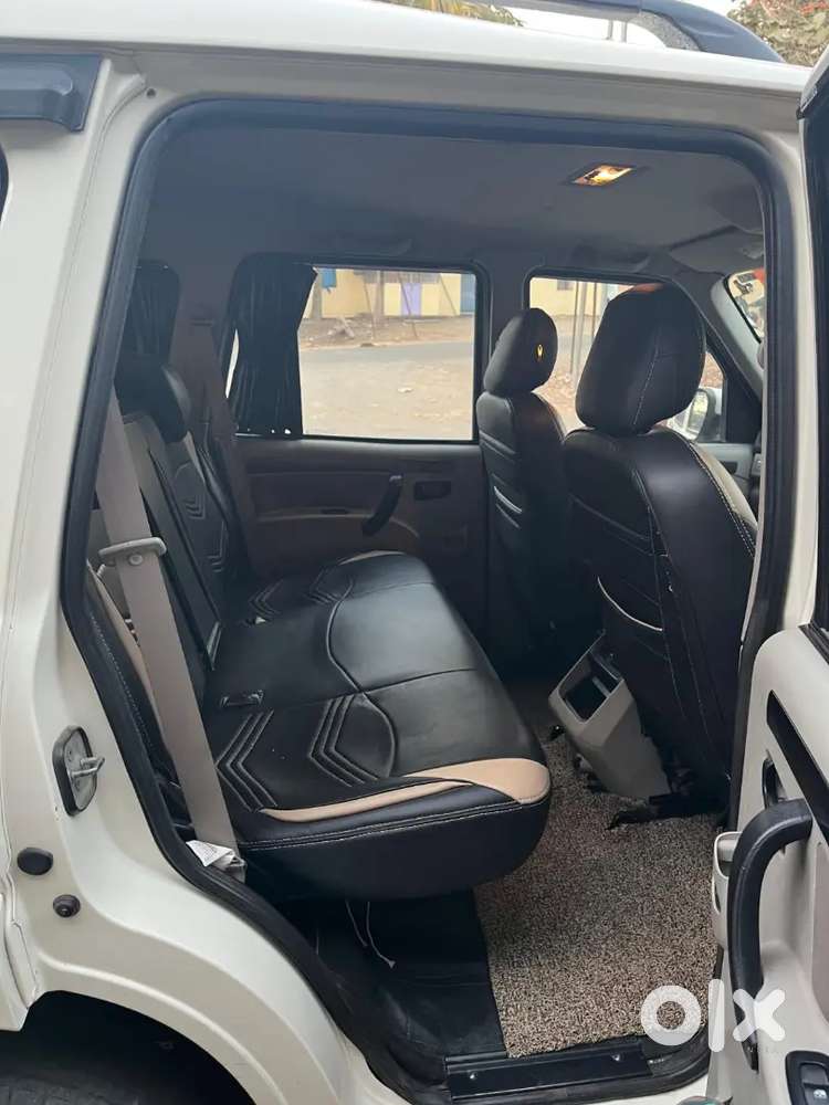 Mahindra Scorpio 2018 Diesel Well Maintained