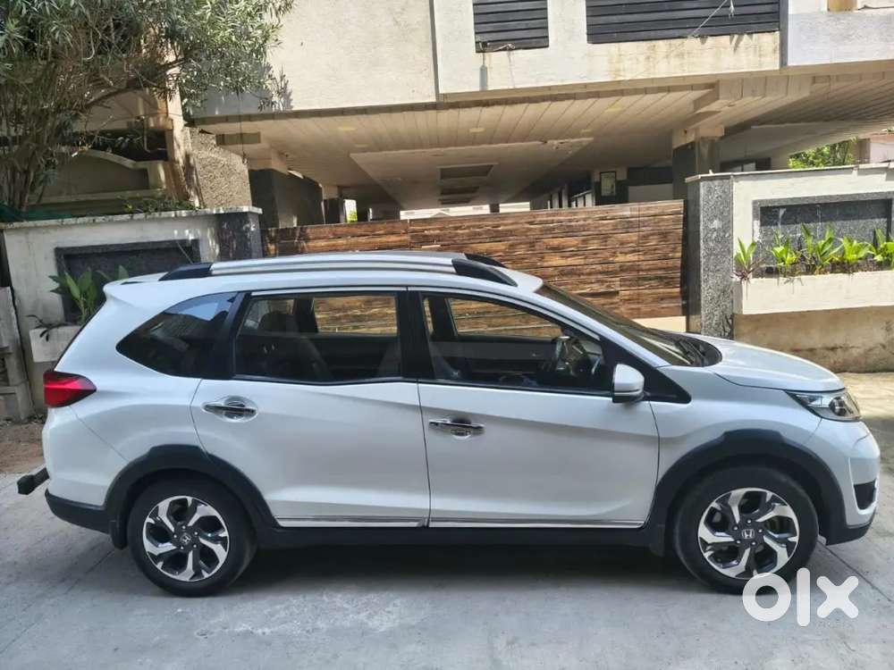 Honda Br-v Diesel Topend Vx Model With Showroom Record