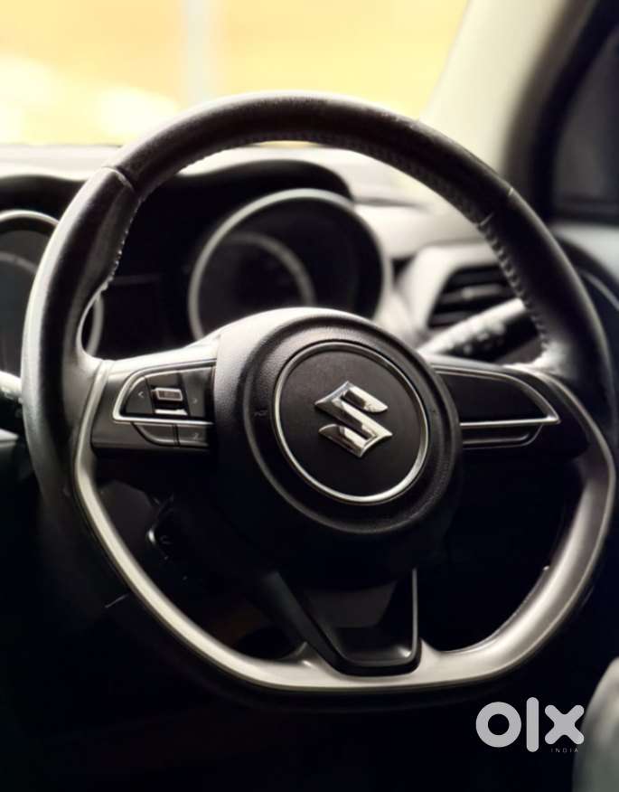 Maruti Suzuki Swift 1.3 Zxi, 2022, Petrol