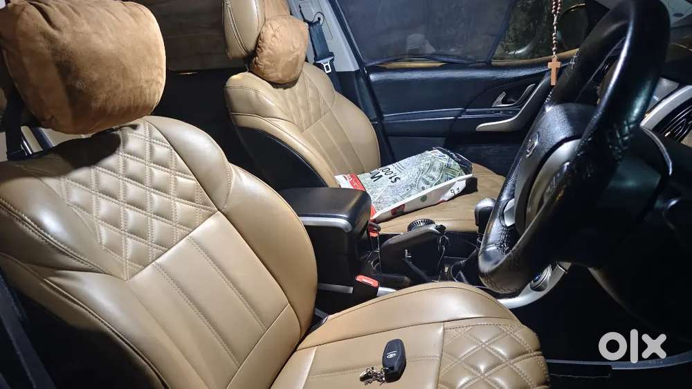 Mahindra Xuv500 New Model, Pearl White, Year 2020 Diesel 41200 Done