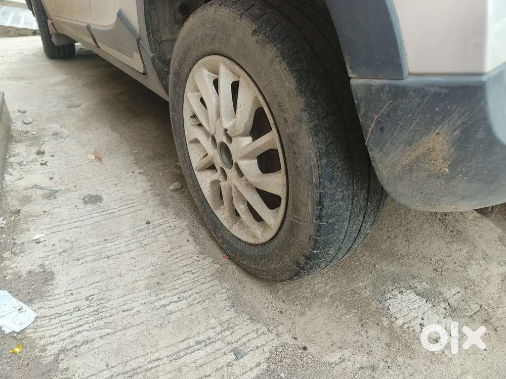 Mahindra Kuv 100 2016 Diesel 6 Str