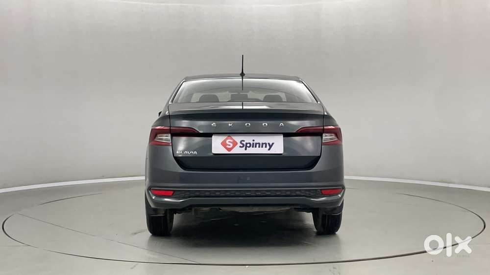 Skoda Slavia Active 1.0l Tsi Mt, 2022, Petrol