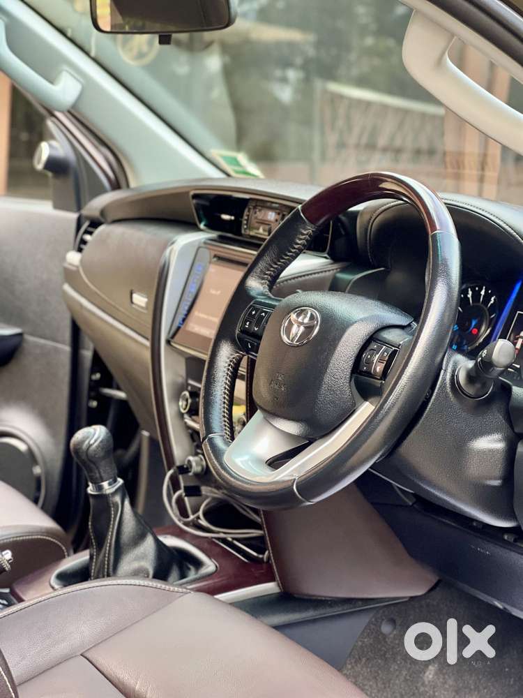 Toyota Fortuner 2.7 2wd Mt, 2016, Petrol
