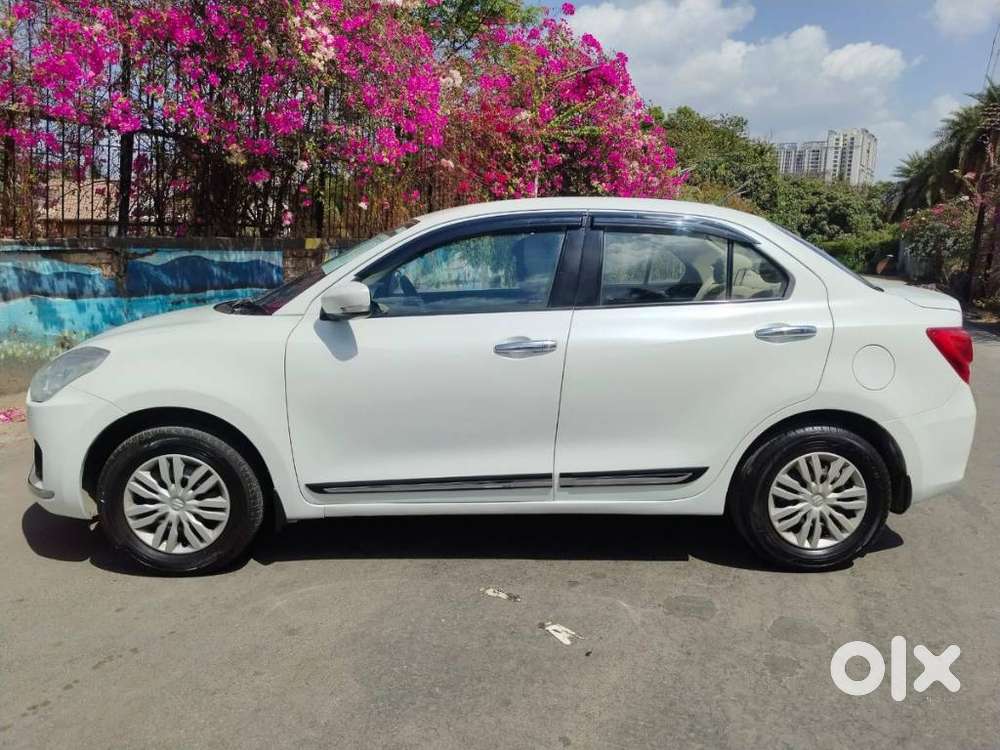 Maruti Suzuki Dzire 1.2 Vxi Amt, 2017, Cng & Hybrids