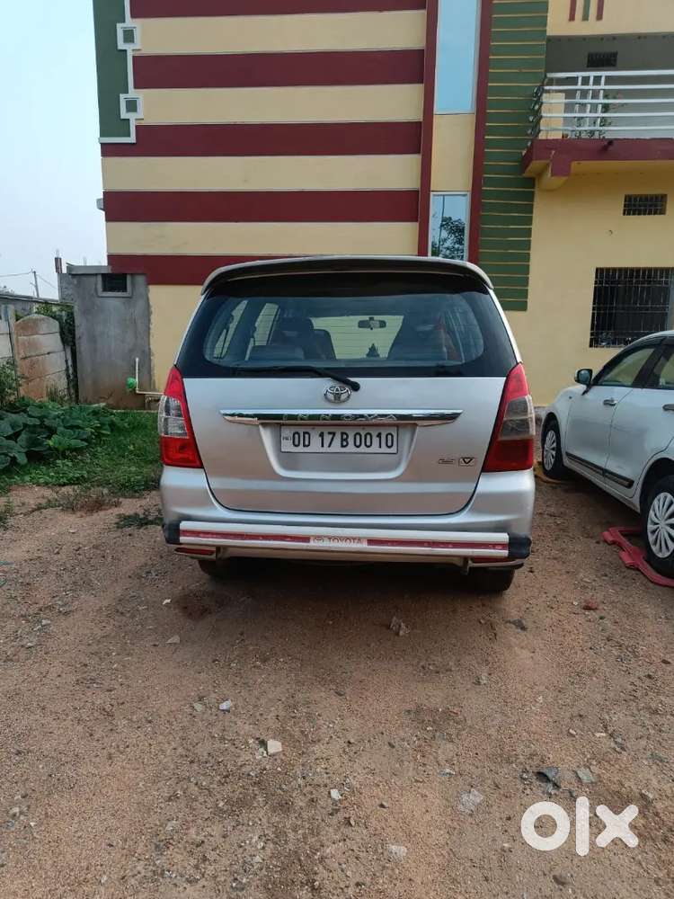 Toyota Innova 2013