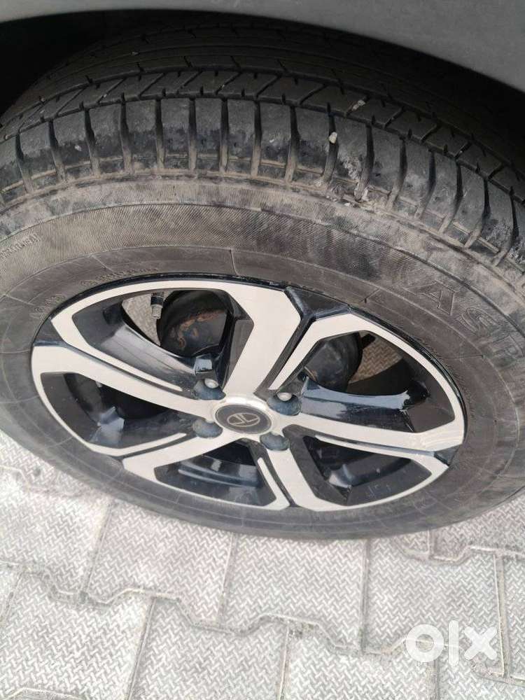 Tata Nexon 1.5 Revotorq Xza Plus Dualtone, 2022, Diesel